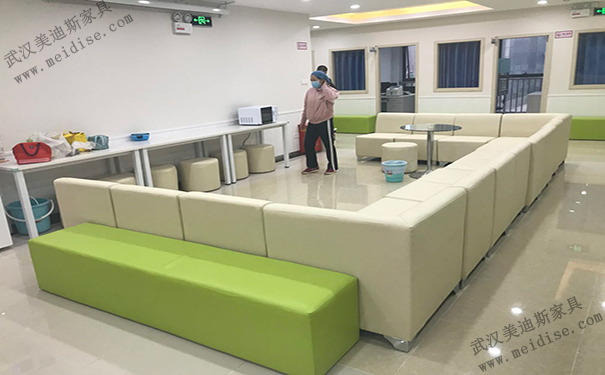 武漢醫(yī)院辦公家具 武漢醫(yī)院辦公家具